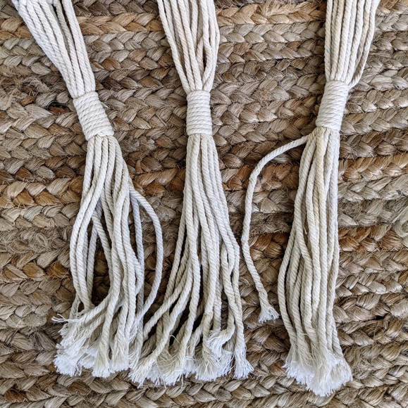 🚫SOLD Three Macrame Plant Hangings - Picture 3 of 9